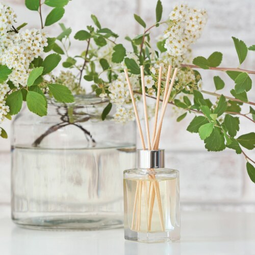 Zapachy dla domu – jak wybrać idealny aromat do każdego pomieszczenia